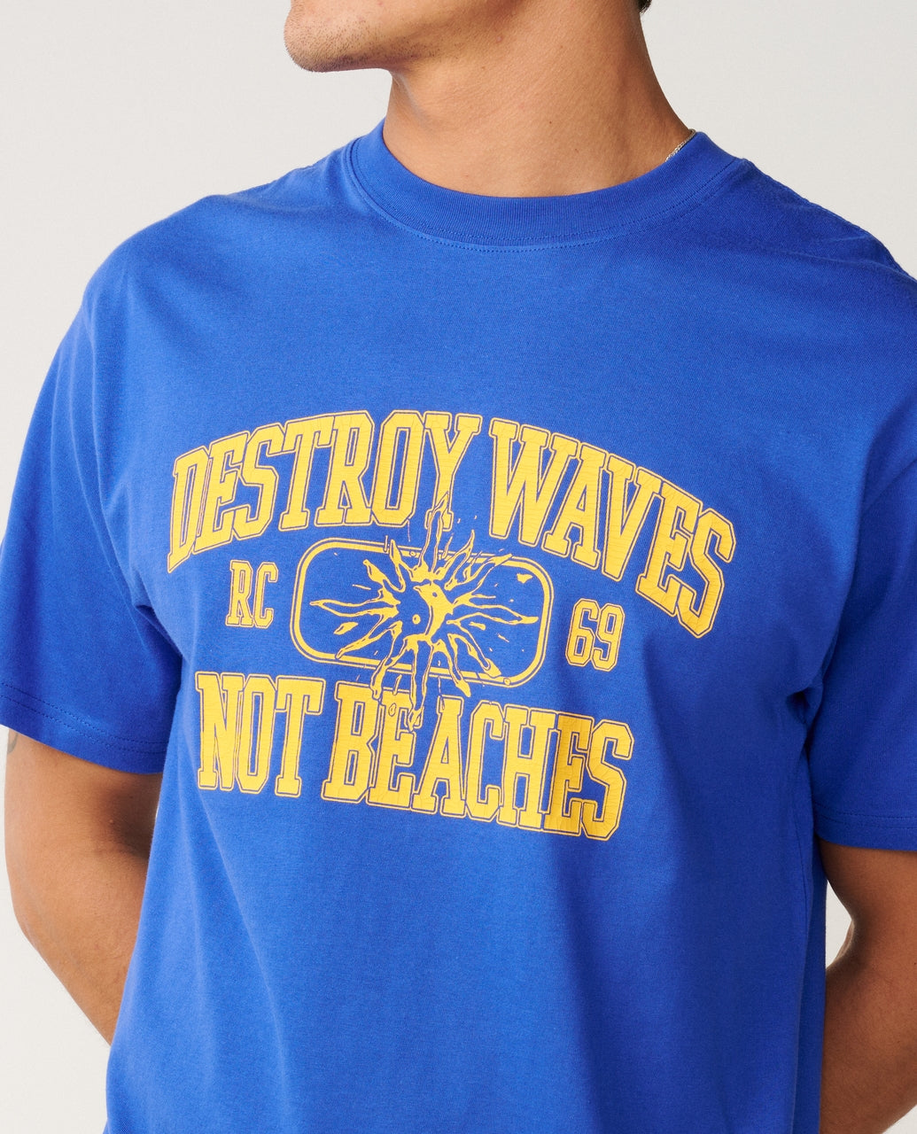 Rip Curl Disorder Destroy Waves Loose T-Shirt