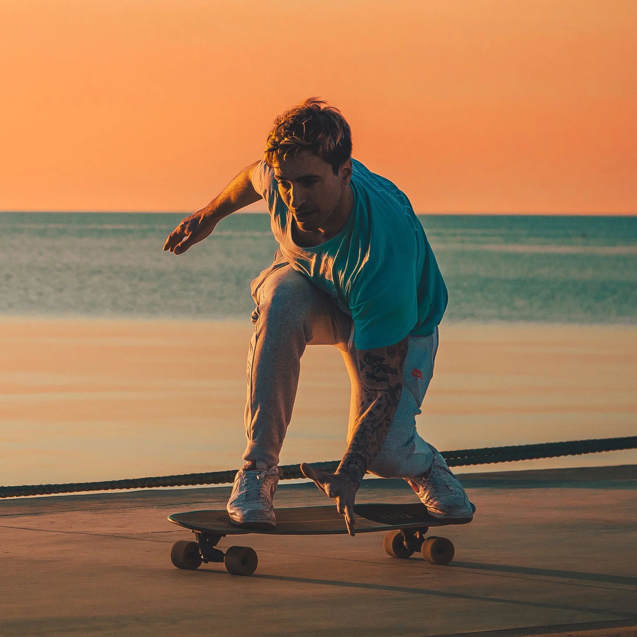 BTFL Surfskate SOL - langes Cruiser Surfskate mit Kicktail