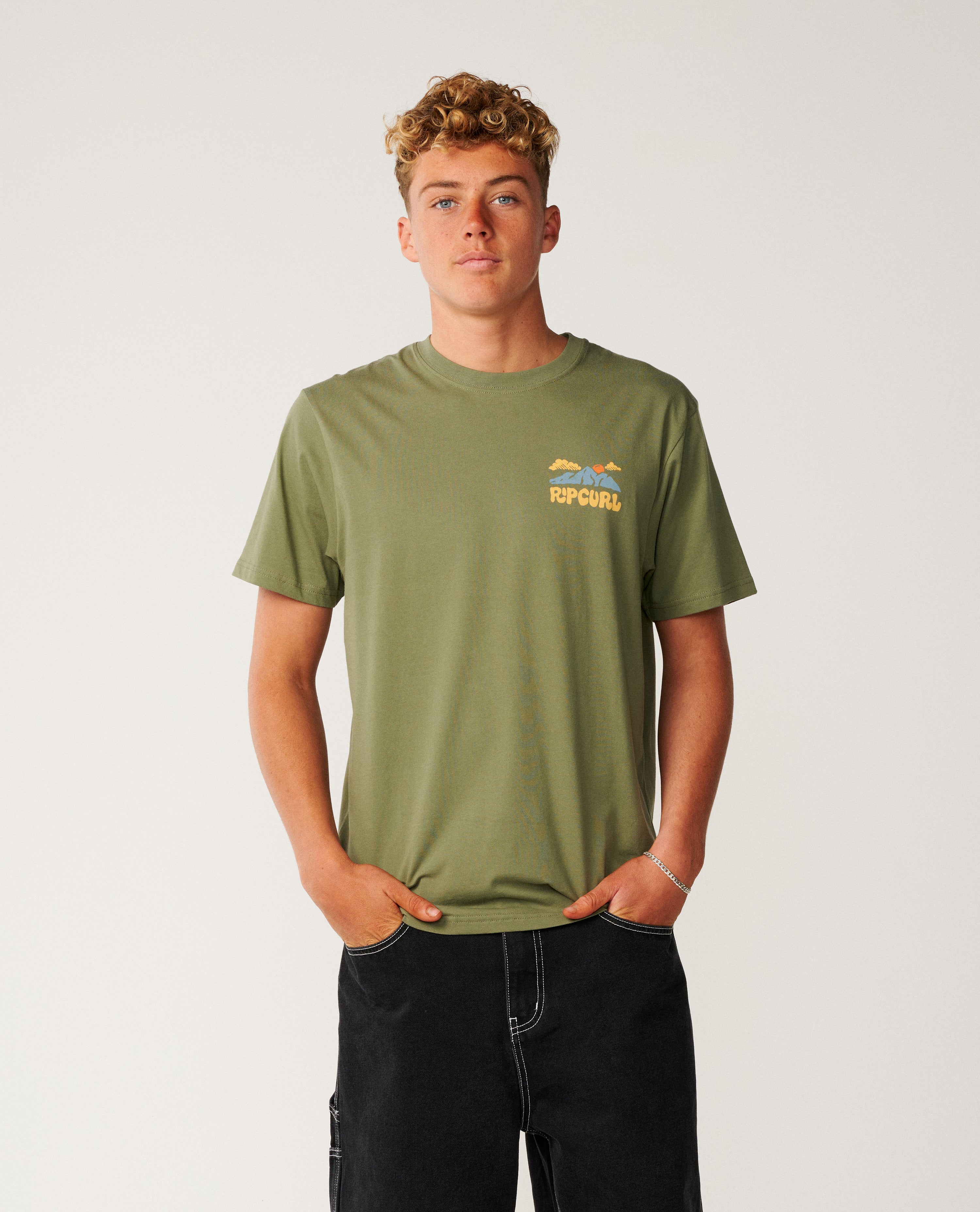 Rip Curl Surf Trip Relaxed Fit T-Shirt