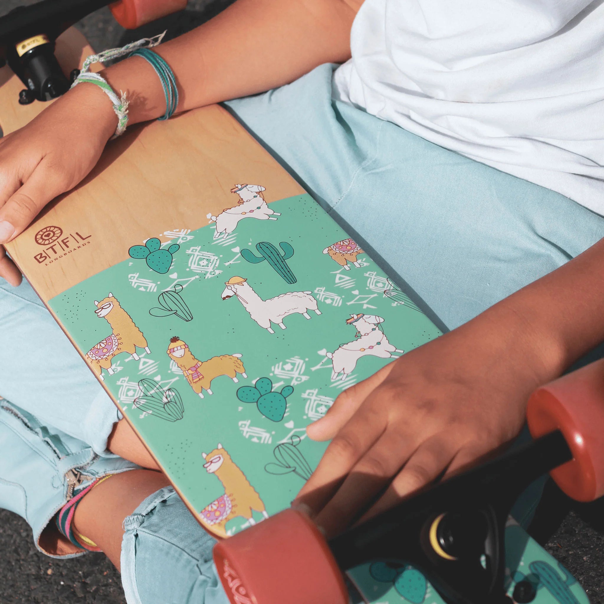 BTFL - MAYA - Children's Longboard Llamas